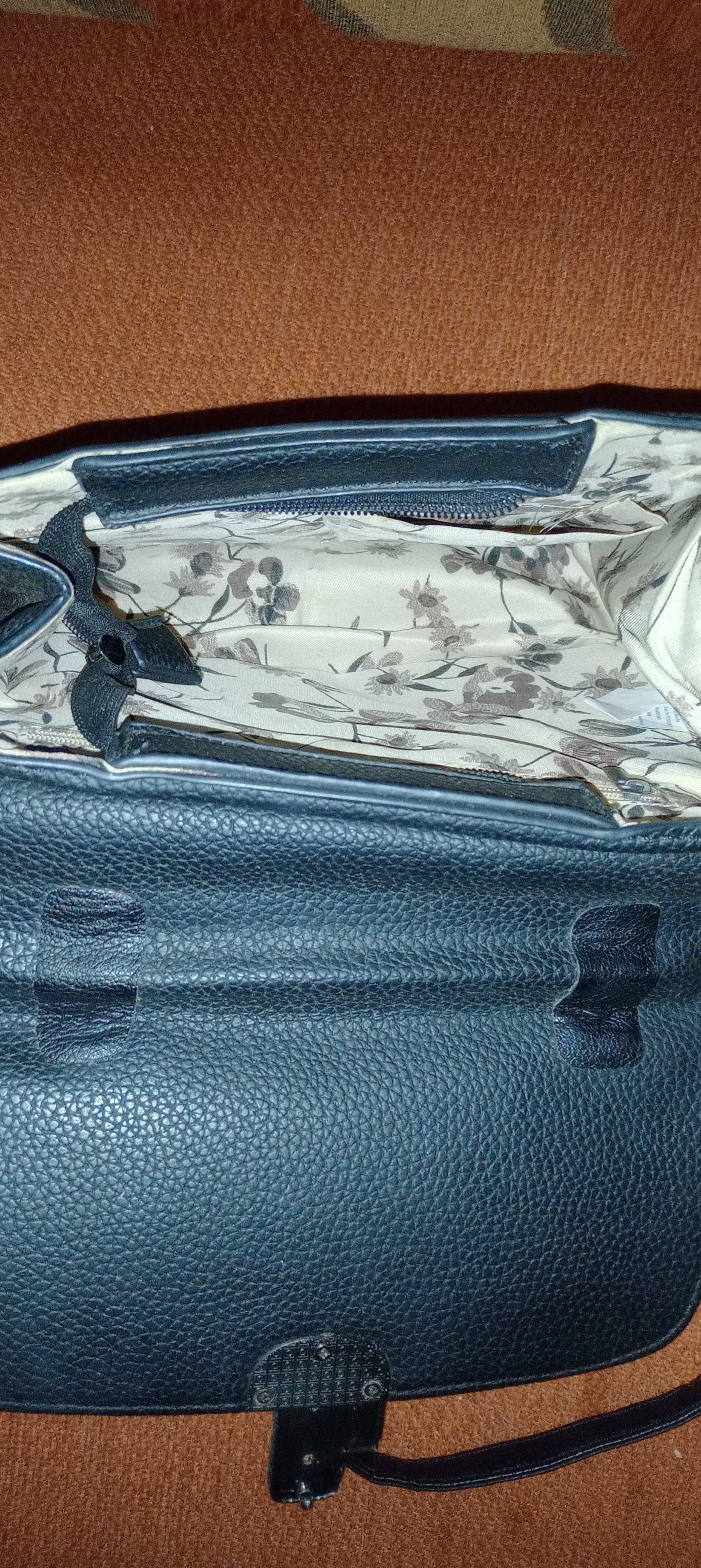Bolsos y carteras TODOS 6MIL PESOS