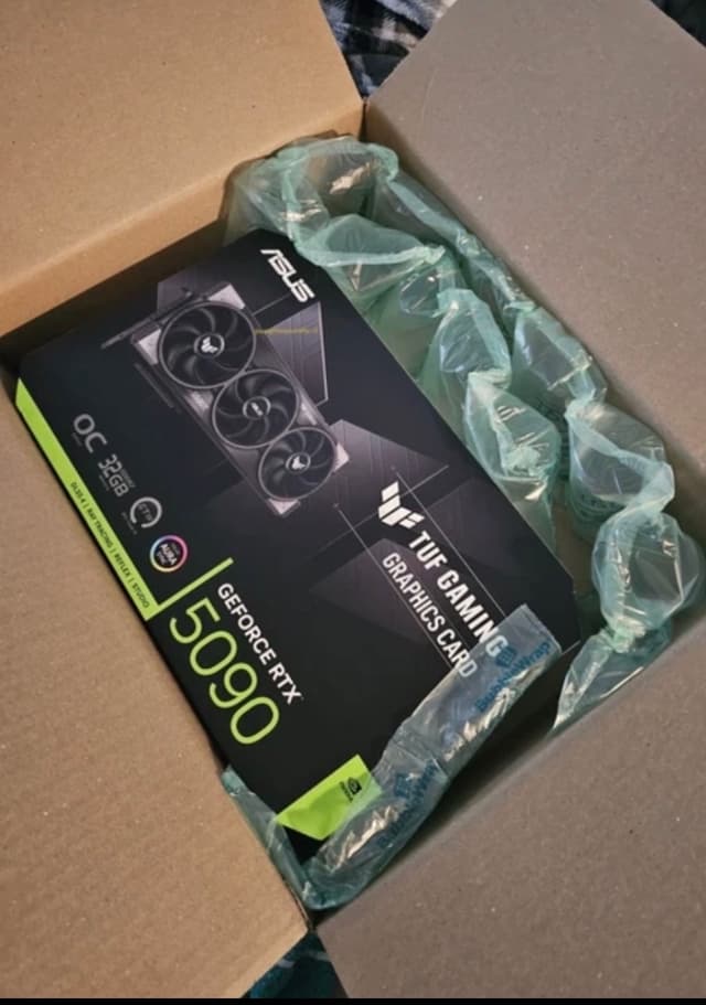 Tarjeta gráfica ASUS GEFORCE RTX 5090 TUF Gaming 32GB GDDR7 OC EDITION, sellada de fábrica.