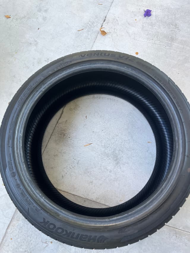 Neumatico Hankook 225 40 R18 92Y
