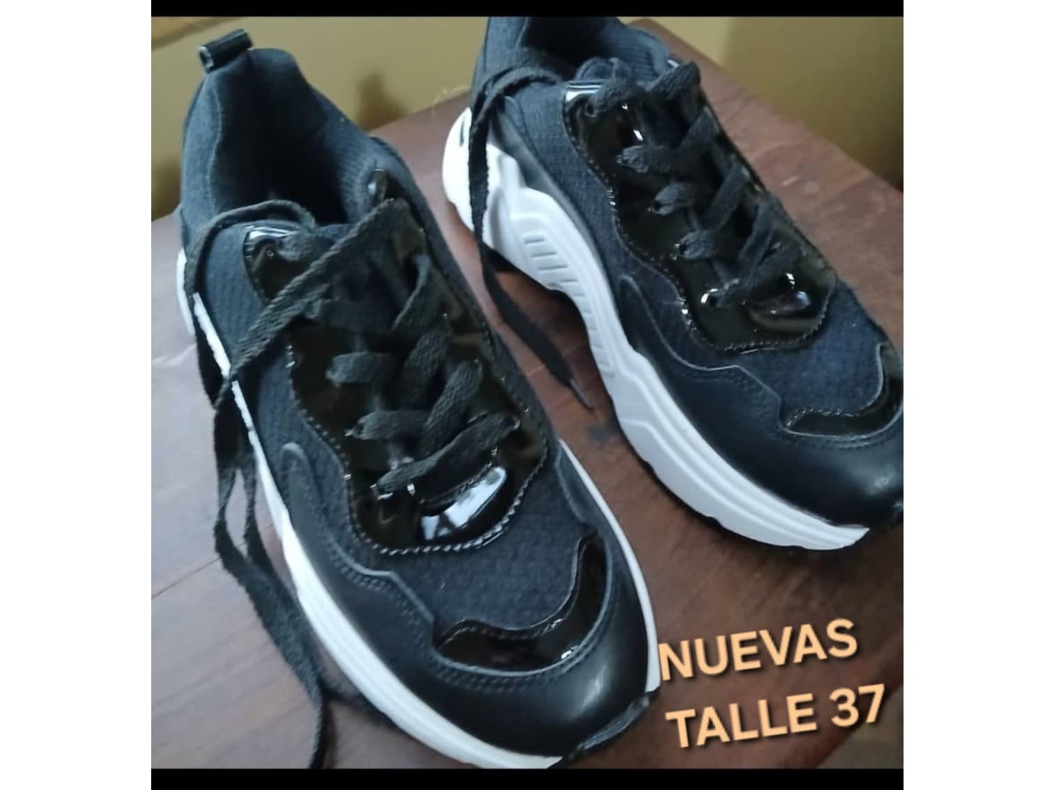 Zapatillas dama
